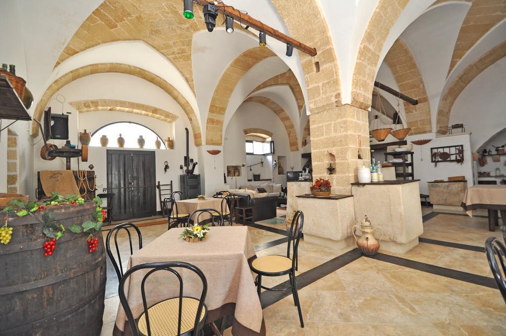 Palazzo De Donatis B&B Melissano 외부 사진