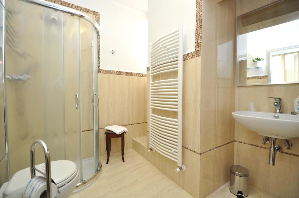 Palazzo De Donatis B&B Melissano 객실 사진