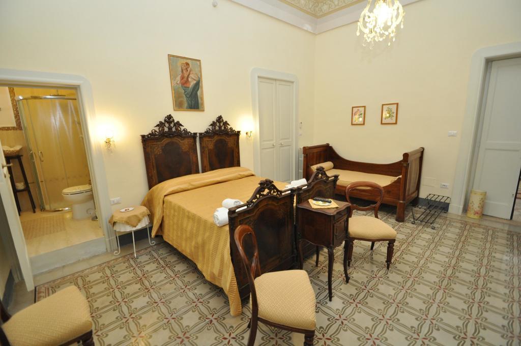 Palazzo De Donatis B&B Melissano 객실 사진