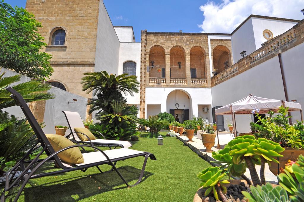 Palazzo De Donatis B&B Melissano 외부 사진