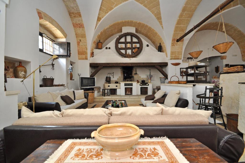 Palazzo De Donatis B&B Melissano 외부 사진
