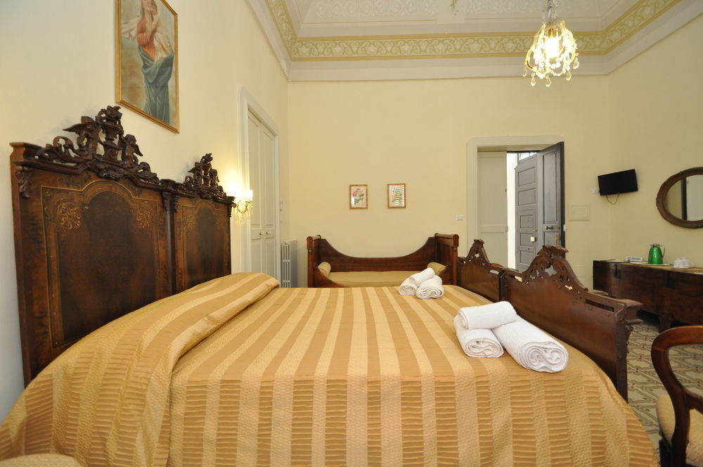 Palazzo De Donatis B&B Melissano 외부 사진